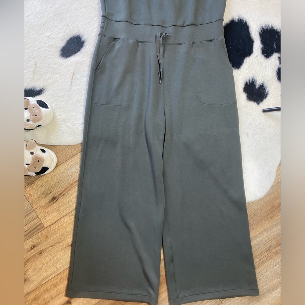 SPANX AIRESSENTIALS JUMPSUIT olive green wide leg - Picture 5 of 10